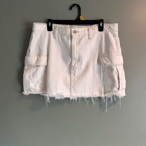 Abercrombie & Fitch White Cargo Mini Skirt with Frayed Hem